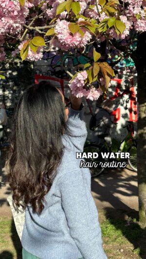 Aditi Chengappa Instagram - All the products are listed here ⬇️
The hard-water in Berlin can really mess up your hair, and if you’ve got coarse, thick hair that leans towards frizziness, then my routine is perfect for you!! 

If you found this useful please leave me a comment 🥰🎀

pre-shampoo: @mielleorganics rosemary oil 

regular usage shampoo & conditioner: 
@redken color extend magnetics Ph balanced - (i have colored hair). 

cleansing/ chelating shampoo once in 3 weeks: Kms remedy 

holy grail shine: @yvesrocherdeutschland raspberry vinegar 

The products mentioned are all in my bio linked as “my favorite hair products” 🩷 

I also forgot to mention that I installed a Phillips water filter and i think it has made some difference (maybe 30%?) 

with love @aditichengappa

#berlingirl #berlinhair #expatsinberlin