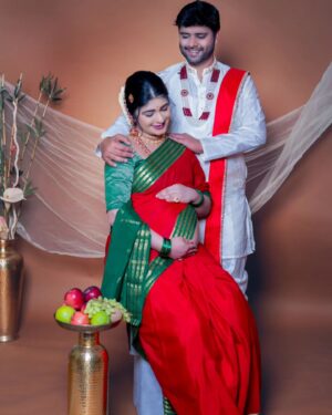 Aditi Prabhudeva Instagram - ಕೊನೆಗೂ ಈಡೇರಿದ ನನ್ನ ಪುಟ್ಟ ಆಸೆ 🙈🌷🥰❤️😘
.
.
.
.
.
💄 @artistryby_priyankaharish 
📸  @angel_media_house @in__photofactory
🥻👔 @anthariya_ @rentyourlook_by_chandangowda
💎 @rentmyjewels