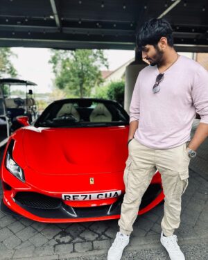 Aditya R K Instagram - Ferrrrrrrrrrrraariiiiiiiii ❤️
Living a dream filled with a Classics and Supers! 
#ukdaries🇬🇧