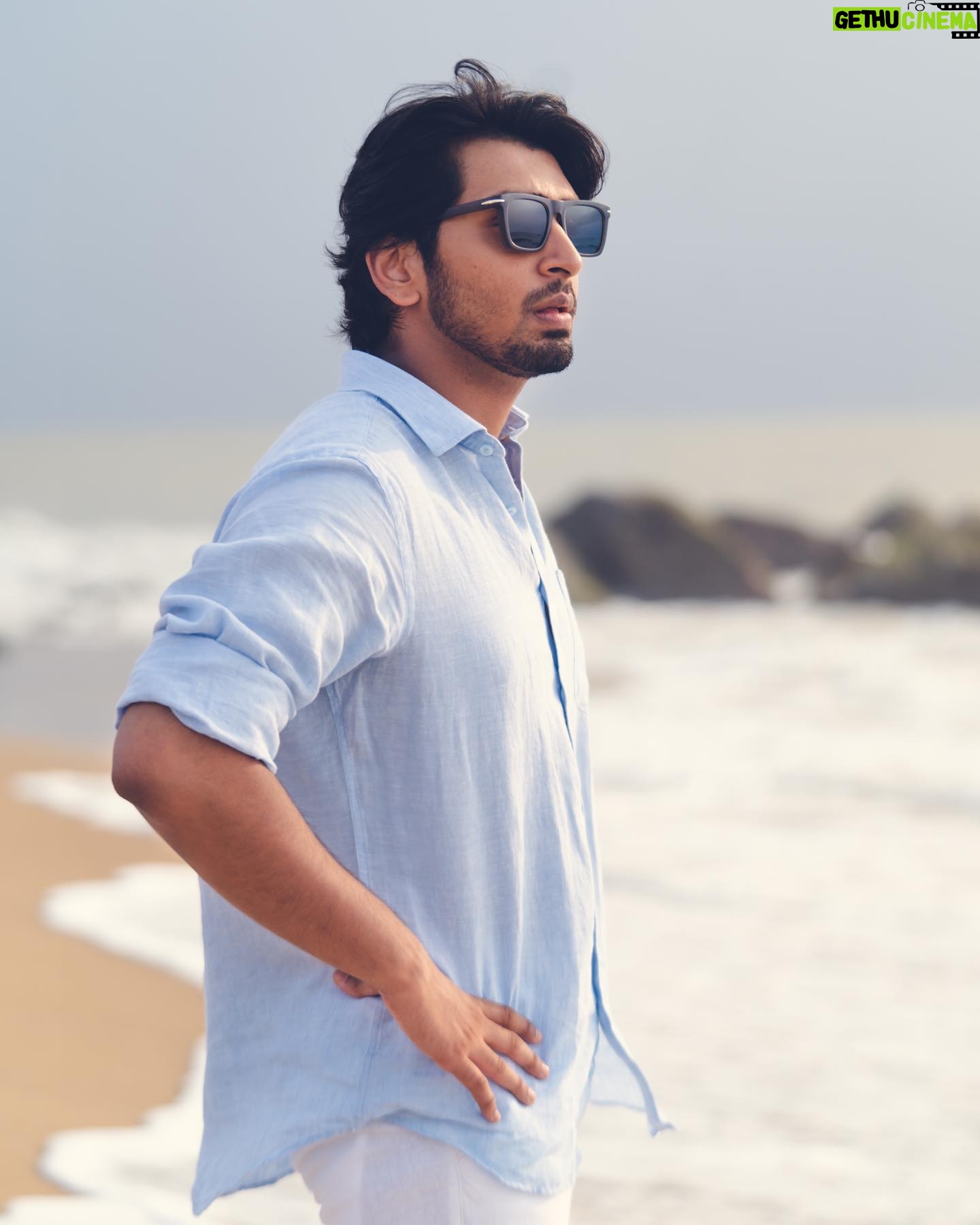 Aditya R K - 26.7K Likes - How about you caption this picture and I react to it? 🤍
@indianterrainofficial
#beachvibes
