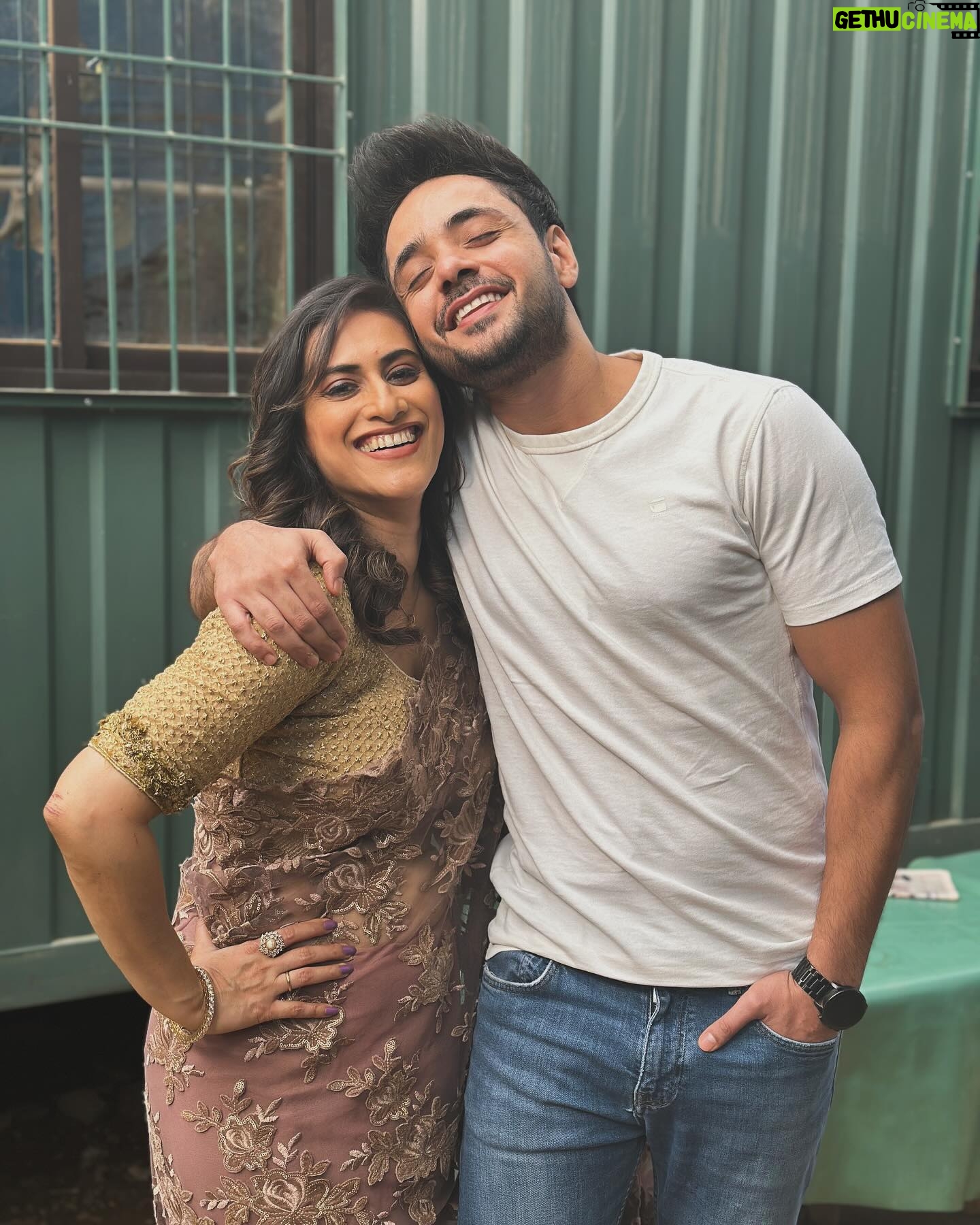 Adnan Khan - 41.9K Likes - This wouldn’t be complete without you. my “B”, your warmth and genuine care are like a tight hug on a rainy day. You are so full of light and life. Please never change . And GIVE ME FREE COOKIES!! @bidisha_ghosh_sharma
#teji #viaan