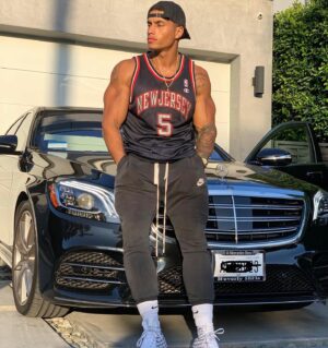Adrian Conrad Instagram - “Watch how the story unveils..bet you the hustler prevails”

#aesthetic #aesthetics #abs #bodybuilding #bodybuilder #cardio #drive #fit #fitness #fitfam #fitspo #gym #gains #gymtime #gymmotivation #hardwork #motivation #workout