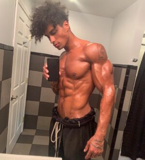 Adrian Conrad Instagram - Im 6”3, currently 229lbs..lets get it🇬🇳🇬🇳

#aesthetic #aesthetics #abs #bodybuilding #bodybuilder #cardio #drive #fit #fitness #fitfam #fitspo #gym #gains #goals #gymtime #hardwork #motivation #workout