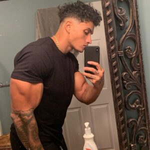 Adrian Conrad Instagram - @itsmikedean with the✂️✂️ #aesthetic #aesthetics #abs #bodybuilder #bodybuilding #cardio #drive #fit #fitness #fitfam #fitspo #gym #gains #goals #gymmotivation #hardwork #workout