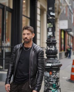 Actor Adrián Lastra HD Instagram Photos and Wallpapers October 2023
