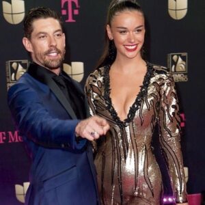 Adrián Lastra Instagram - Hoy más que nunca decir GRACIAS!
Gracias por estos 4 años, gracias por hacer que la vida tenga un sentido lógico.
Hoy más que nunca quiero decir que eres un ejemplo de luchadora, un ejemplo de mujer fuerte y decirte que nunca NADIE puede quitarte la buena energía y la buena vibra!!
Eres vida, eres fuente de amor puro!

Gracias por seguir luchando por tus sueños y todo lo que vas a conseguir, que no se puede nombrar porque no existen palabras para calificarlo!
Te amo, te adoro!!!