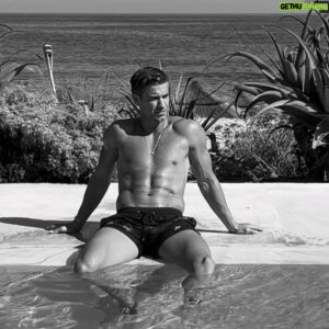 Adrián Pedraja Instagram - Último día en #Marbella ? Maybe …🪄