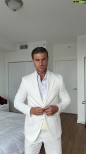 Actor Adrián Pedraja HD Instagram Photos and Wallpapers June 2024