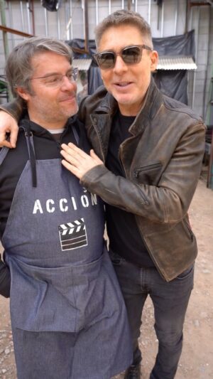 Adrián Suar Instagram - Una tradición que amo en @polkaprod: el gran @sebastian.pivotto cocinó para todo el elenco de #ATAV segunda temporada. Gracias Seba por todos estos años! Muchos éxitos en esta nueva etapa. Te quiero ❤️
