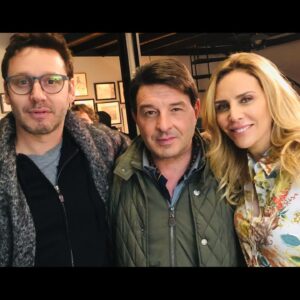 Adriana Salonia Instagram - Un poco más del back @primerodenosotrosok 
@telefe 
@paramountplusla 
@vis_global
@guillermo.pendino @darioturo 
#autores @korovs @romi.moretto @micaelalibson @juanciuffo75