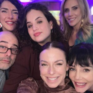 Adriana Salonia Instagram - Anoche celebrando el éxito de “El primero de nosotros” . Se vienen los Últimos capítulos! 
Gracias!!! Soy muy feliz de ser parte de este maravilloso equipo!!!♥️
A todos mis compañeros @memefunes @soy_desantodd @paola_krum @benjaminvicuna.ok  @aruzzireal  @castrolucianook @fede.pezet @elpurre @nico__riera @sebaprestaok 
A los autores @korovs @romi.moretto @micaelalibson @juanciuffo75 
Directores @pablo.ambrosini Y Pablo Sánchez
Showrunner @jorgebecharanet 
@primerodenosotrosok 
@darioturo @guillermo.pendino 
@telefe 
@vis_global 
@paramountplusla