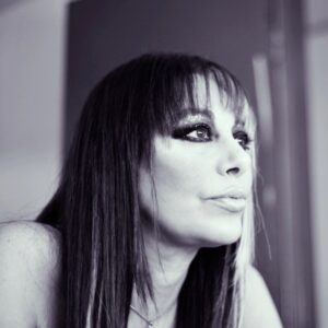 Adriana Varela Instagram - No te salves. Benedetti / Favero