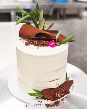 Adriano Zumbo Instagram - We are back from holidays! 😎 We are here to start your year off with a sweet taste in your mouth (swipe to see some deliciousness).
We have added inventory again for your Occasion Cakes and Catering! So head to www.zumbotest.com to order for any occasion.
Have a wonderful start to 2023 everyone!
#zumbo #zumbotest #love #cakes #happiness #noosa #sunshinecoast #noosaville