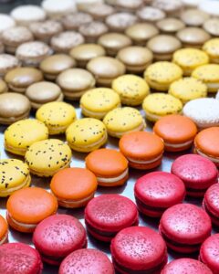Adriano Zumbo Instagram - Zumbarons as far as the eye can see!
Who can guess what flavours you can see?
♥️🧡💛🤎🤍
#zumbo #zumbotest #zumbarons #flavours #noosaville #noosa #sunshinecoast