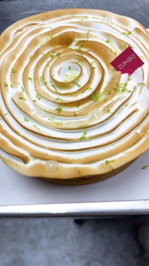 Adriano Zumbo Instagram - Lemon Meringue Tarts 🍋 got a makeover… we hope you like it 🥹🥹
#zumbo #zumbotest #lemonmeringue #lemon #tart #sunshinecoast #dessert
