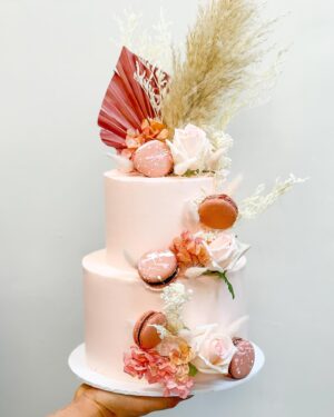 Adriano Zumbo Instagram - ✨OCCASION CAKES✨
Swipe 👉🏼👉🏼 to see some of the celebratory cakes we have done. On our website, you can custom design your own cake for any occasion! 
To get your order in before Christmas, head to www.zumbotest.com
Florals by: @bloomsofnoosa

#zumbo #zumbotest #noosa #noosaville #occasion #cake #celebratory #sunshinecoast #custom