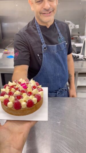 Adriano Zumbo Instagram - Life lately in fast forward 🏃🏻‍♂️ don’t miss out on some sweet treats before we close on the 21st for a few weeks 😊
#zumbo #zumbotest #noosa #noosaville #sunshinecoast