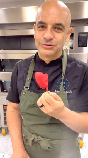 Adriano Zumbo Instagram - Valentine’s Day is around the corner! I share my love through sweets and treats ❤️
You can order your raspberry and chocolate Love Pops through www.zumbotest.com or pop in store at 2/32 Rene street Noosaville.
#zumbo #zumbotest #lovepop #love #noosaville #noosa #onlineorder #sunshinecoast #queensland #valentines #valentinesday