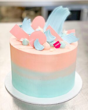 Adriano Zumbo Instagram - ✨OCCASION CAKES✨
Swipe 👉🏼👉🏼 to see some of the celebratory cakes we have done. On our website, you can custom design your own cake for any occasion! 
To get your order in before Christmas, head to www.zumbotest.com
Florals by: @bloomsofnoosa

#zumbo #zumbotest #noosa #noosaville #occasion #cake #celebratory #sunshinecoast #custom