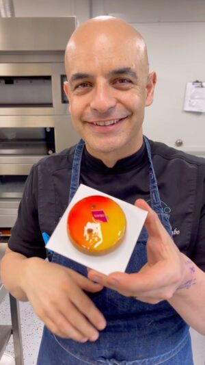 Adriano Zumbo Instagram - Which one would you choose?
🫠🫠
#zumbo #zumbotest #sunshinecoast #noosaville #noosa #foodie