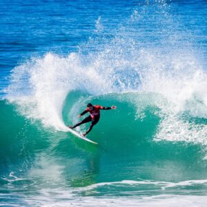 Adriano de Souza Instagram - Valeu 8.03 essa onda hoje🤘 
Deixa ai nos comentários a sua opinião☺️ #caiunoexcelente
A photo é a manobra antes da finalização.....
📸 @wsl @corona