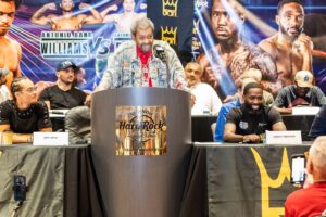 Adrien Broner Instagram - Fight Ready June 7th ……. Pics by @annettenavarro1