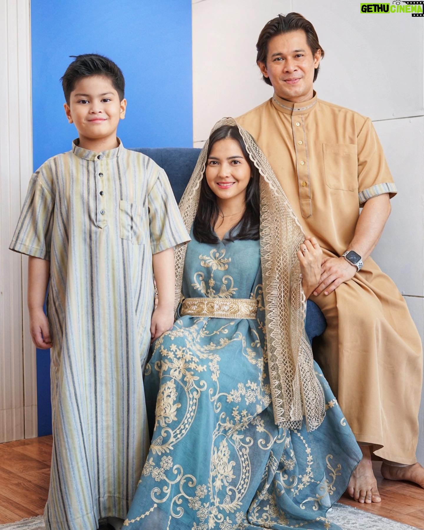 Afdhal Yusman - 9.3K Likes - āMinal aidzin wal faidzin, mohon diikhlaskan dia sudah bersama yang lainā
Selamat Hari Raya Idul Fitri 1444H sobat semua šš»
@reynandmessi @fatmasury_ @kaylainterior.official
#idulfitri #lebaran2023