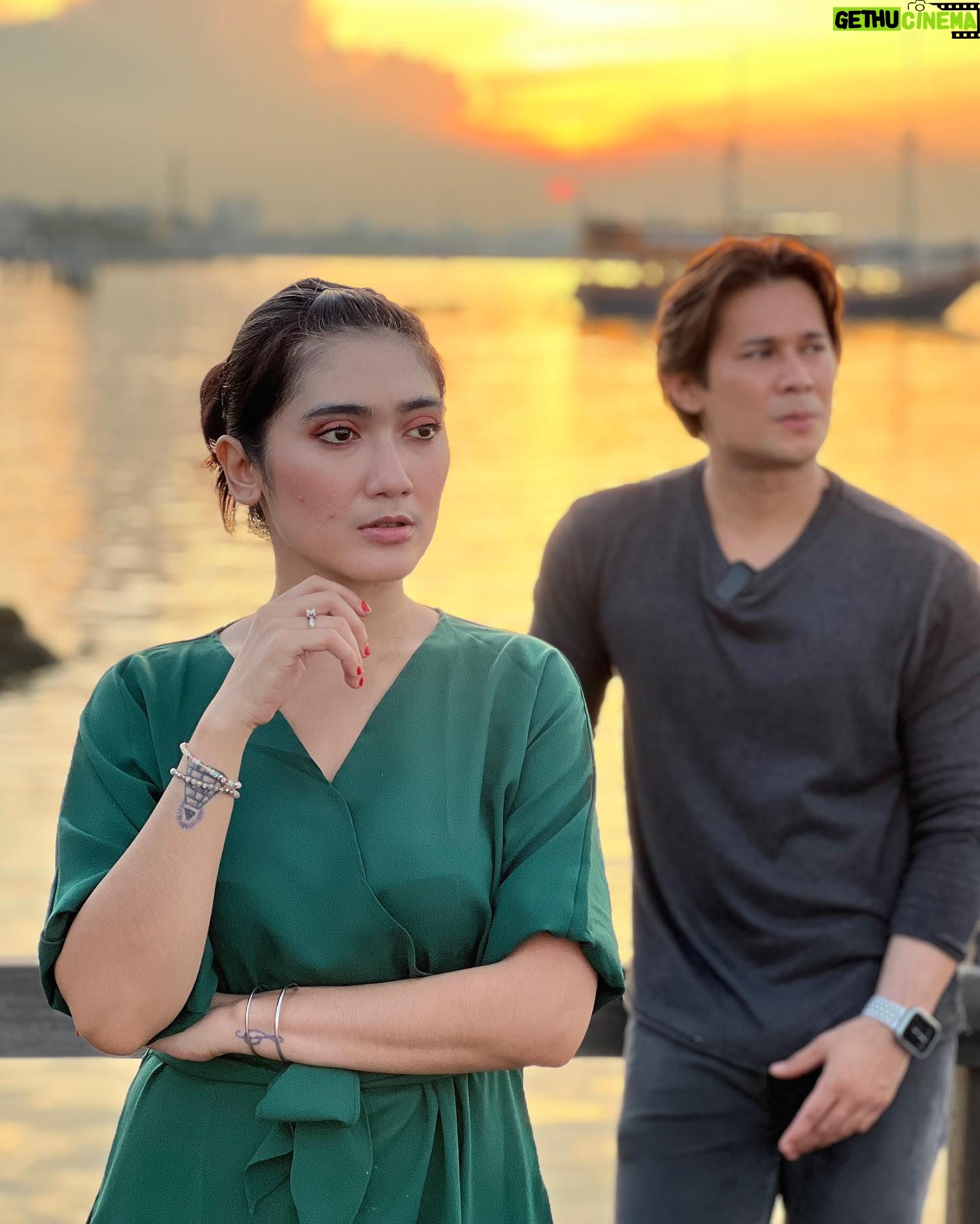Afdhal Yusman - 19K Likes - Ada yang inget jembatan di Ancol ini? Banyak kenangan disini dan masih sama yaa, tunggu nanti vlognya yaaa
@real.revimariska @revi_mariska_real
šø @dapikafdhalyusman