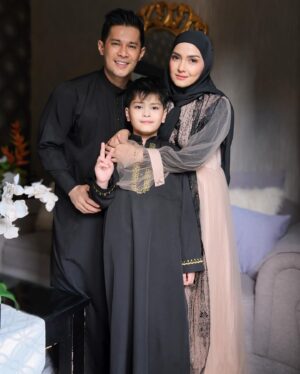 Afdhal Yusman Instagram - Minalaidzin walfaidizin mohon maaf lahir dan bathin teman2 semua, Taqabballahu mina waminkum, Taqabbal Ya Karim 🙏🏻