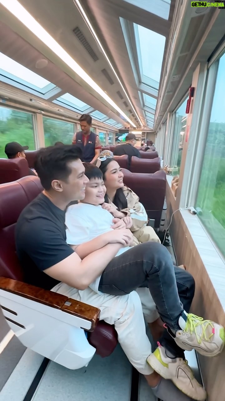 Afdhal Yusman - 27.8K Likes - Walaupun liburan singkat tapi bisa manfaatin waktu untuk bersama keluarga, Happy Bday anakku tersayang @reynandmessi 😘😘
@fatmasury_ @dapikafdhalyusman
