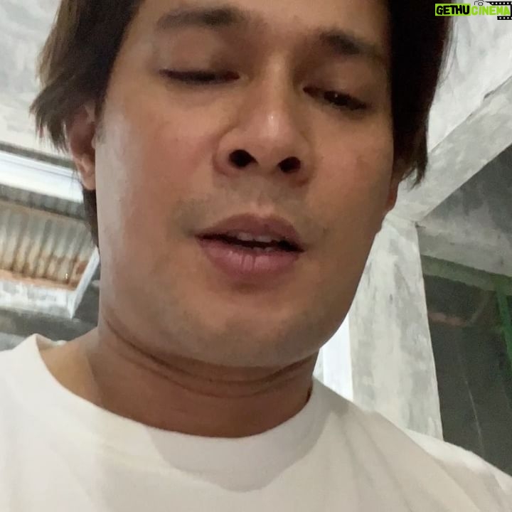Afdhal Yusman - 26.1K Likes - Alhamdulilah sore ini kami bisa mengunjungi salah satu sahabat pemain senior kolosal Bang Chairil dan melihat langsung kondisinya. Alhamdulilah kondisi beliau sudah membaik dan sudah bs berbicara dan berdiri
Terimakasih untuk teman-teman semua donasinya semoga Allah menggantikan berlipat lipat Aamiin Ya Rabb @ck.andriano @carissajill @queen.annisa @lisdaoxalis @kylla_nuraver @erringracesita @ferry_fernandez83 @yurry25 @rizaldjibran_ @candysatrio @uwie.uliasari @arifrahman_official dan teman2 lainnya