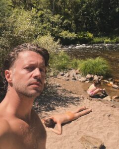 Afonso Pimentel Instagram - Putos do rio. Dois dias quase sem rede.