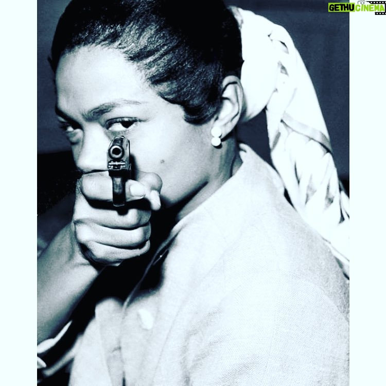 Afton Williamson - 658 Likes - #goals👮🏾♀️💁🏾♀️ #internationalwomensday #earthakitt 💋