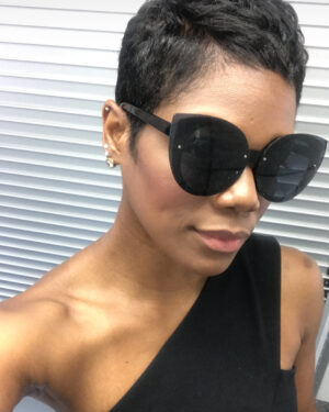 Afton Williamson Instagram - Can’t even begin to describe this awesome day on set and the beloved Icon I worked with and all the laughs and love shared on such a wonderful project, so I won’t. At least for right now😏 BUT. “Today was a Very Good Day”🙌🏾👌🏾😉🎬❤️#blessingsonblessings💋
