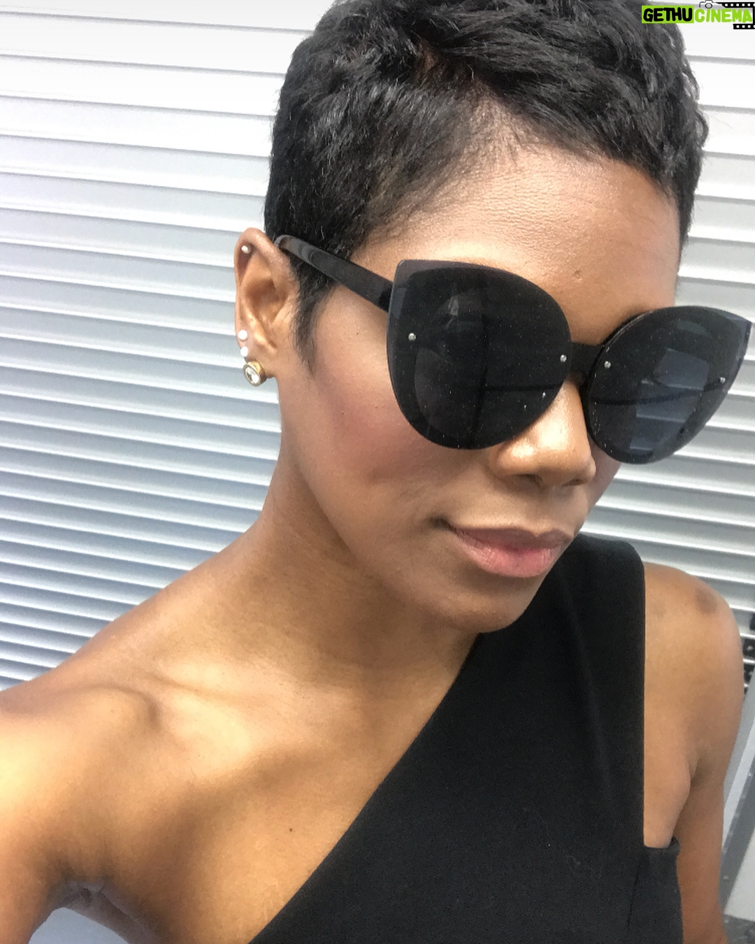 Afton Williamson - 332 Likes - Can’t even begin to describe this awesome day on set and the beloved Icon I worked with and all the laughs and love shared on such a wonderful project, so I won’t. At least for right now😏 BUT. “Today was a Very Good Day”🙌🏾👌🏾😉🎬❤️#blessingsonblessings💋