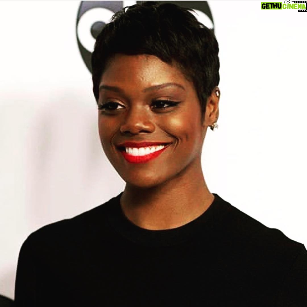 Afton Williamson - 1.4K Likes - #Yesterday @therookieabc @abcnetwork #tca2019 @ellyway 💄
