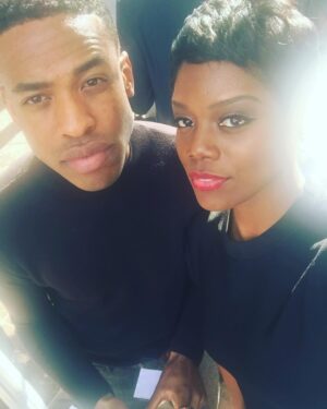 Afton Williamson Instagram - #sunkissed ☀️ @titusmakin @therookieabc @abcnetwork💋