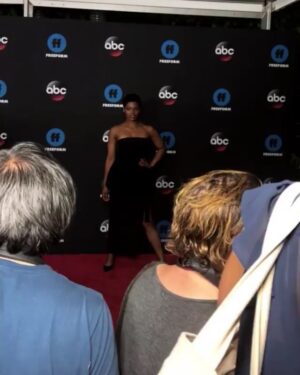Afton Williamson Instagram - #abtlastnight #upfronts2018 #day2 @takishahair @merrellhollis @ashleypruittstylist ❤️ #therookie @abcnetwork 💋