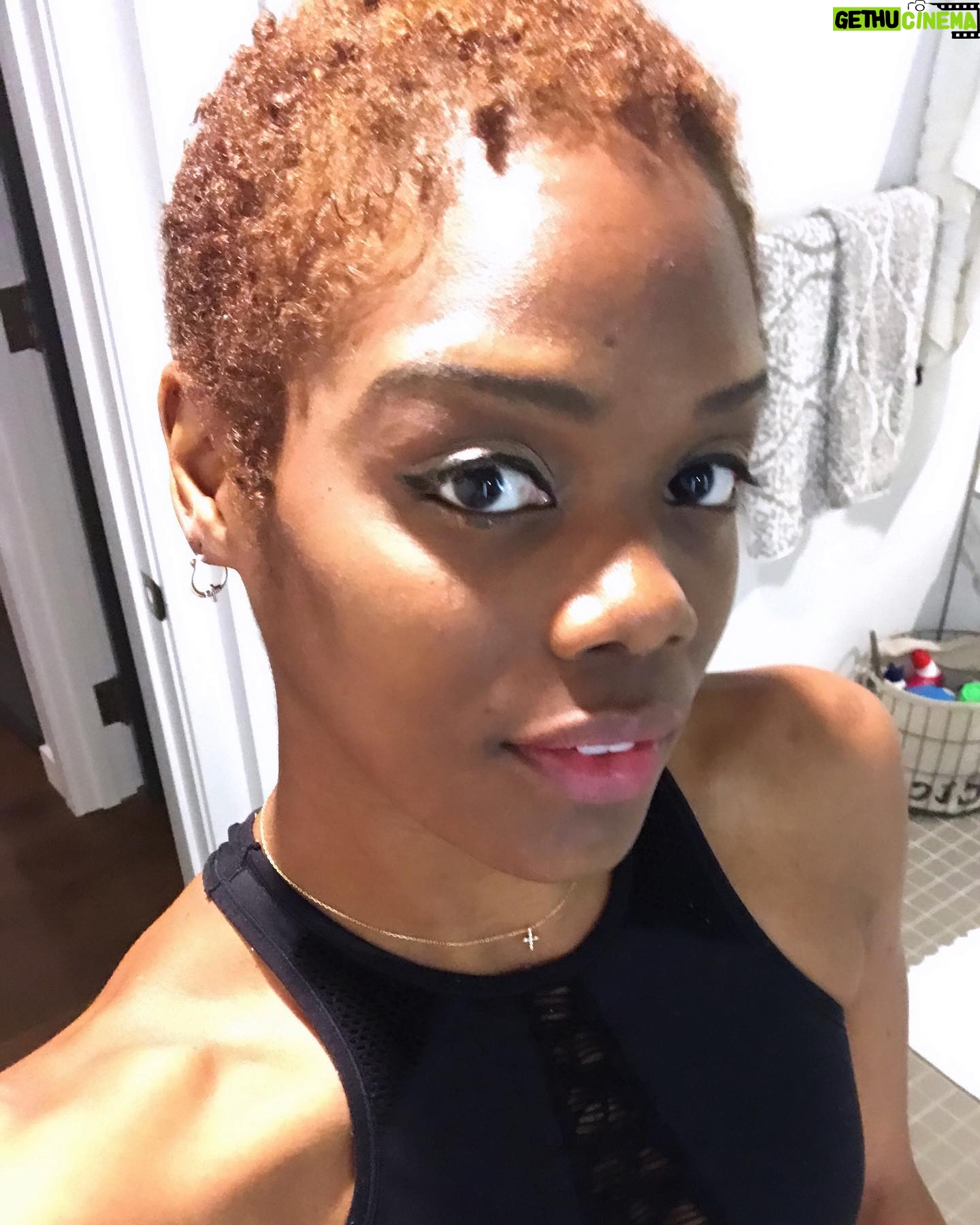Afton Williamson - 5.5K Likes - Feeling all of your love and light today. Thank you🙏🏾❤️ @angelacstyles #newwomanalert💋