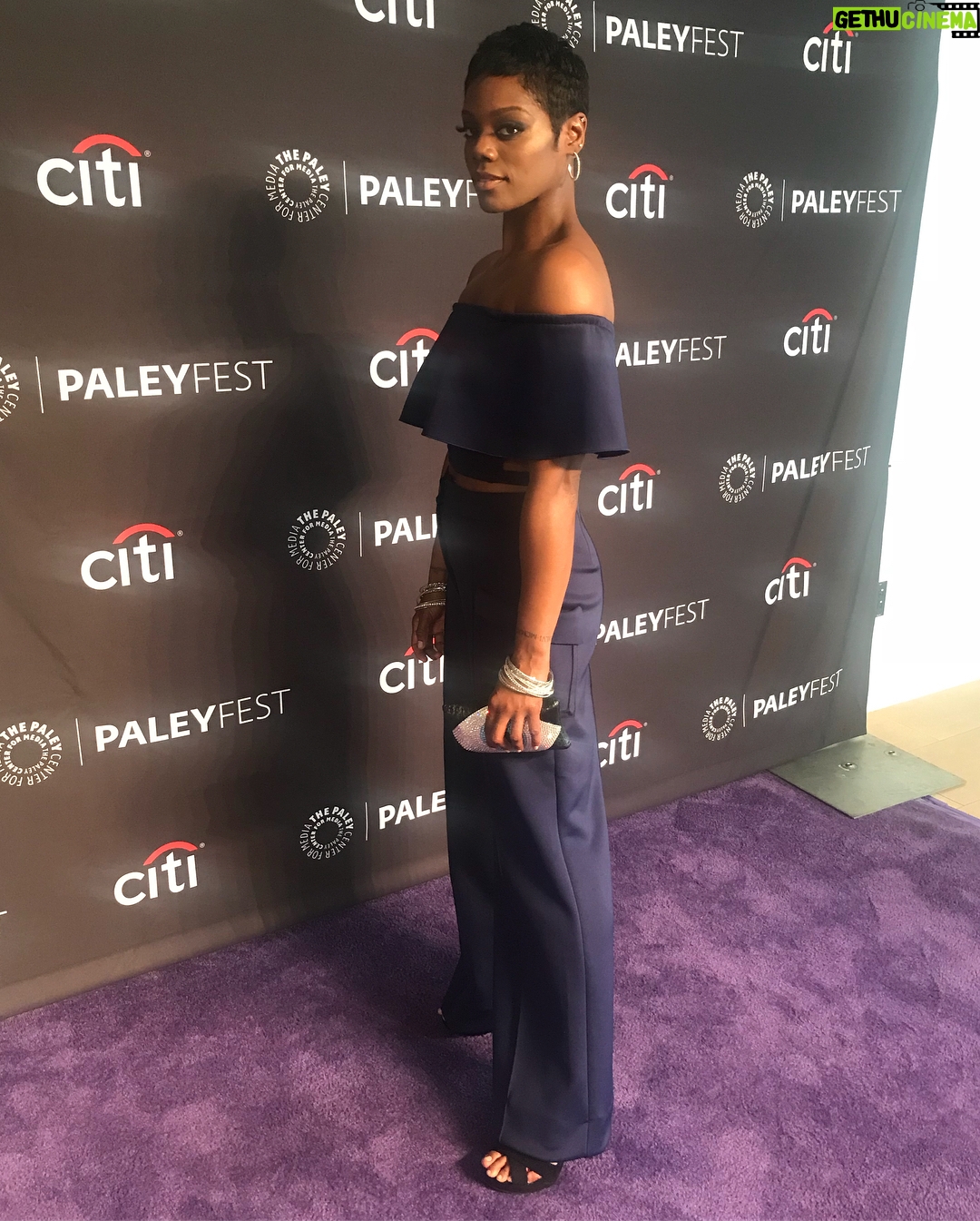 Afton Williamson - 600 Likes - So much ❤️for #THEROOKIE yesterday at #paleyfest2018 😍
Styled by @brittanydiego
Hair @tippishorter Makeup @shannonpezzetta
Outfit @rochelle_goodrick
Clutch @mercedesbrunelli
Hoops @johnwindjewelry @paleycenter @therookieabc @mercedesmason @alydiaz @titusmakin @richardtjones @nathanfillion @ebwinter @alexihawley @missoneil 😍❤️💋