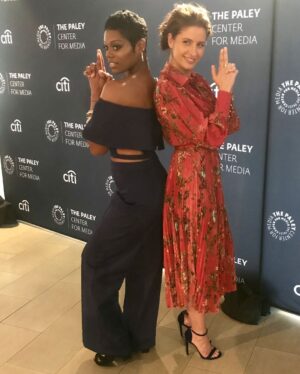 Afton Williamson Instagram - So much ❤️for #THEROOKIE yesterday at #paleyfest2018 😍

Styled by @brittanydiego 
Hair @tippishorter  Makeup @shannonpezzetta 
Outfit @rochelle_goodrick
Clutch @mercedesbrunelli
Hoops @johnwindjewelry  @paleycenter @therookieabc @mercedesmason @alydiaz @titusmakin @richardtjones @nathanfillion @ebwinter @alexihawley @missoneil 😍❤️💋
