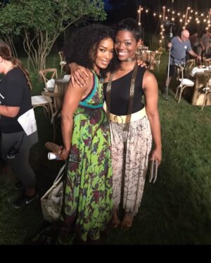 Afton Williamson Instagram - SO.....Last year I got the honor to film with @im.angelabassett an Indeed HONOR. I tried to find one picture where we weren’t falling over laughing, this is the only one. She’s just a joy to film with. Amazing inside and out, learned so much in such a short amount of time watching her carry such grace and poise and that sass that only Ms. Angela can serve. I was floating on a cloud all summer ⛅️ Check out OTHERHOOD Aug 2 @netflix you won’t be disappointed😚💋💕