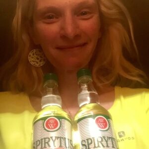 Agata Buzek Instagram - Zdobycze. Inne niż zwykle. Powodzenia wszystkim. Sił tym, którzy dla nas pracują. Miejcie dobry dzień. Dbajcie o siebie i potrzebujących pomocy!🔆🔆🔆 #stayhome #zostańwdomu #zdobycz #kwarantanna #staycalm #spokój #wdomu #doczekamy
