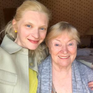 Agata Buzek Instagram - Wdzięczność. Dziś i zawsze. Moja Ukochana. Bez niej nic. Z nią- Cuda.  Gratefulness. Today and always. My Beloved. Without her nothing. With her- Miracles. #dzienmatki #mama #miłość #wdzięczność #cud #geny #dziękuję #dziekujemamo #najcudowniejsza #mothersday #love #gratitude #miracle #gens  #together #thankyoumom #beauty #bestmom