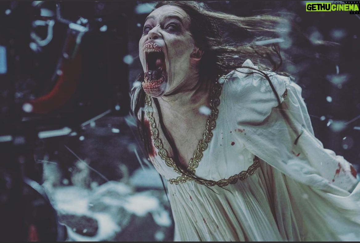 Agnes Born - 7.4K Likes - Thanks to @witchernetflix for sharing so much cool content 🌟
The talented people behind this pretty face:
@barriegower @dunxjar @fangsfx @debwatsonmakeup @victoriabancroftperry
.
.
.
.
.
.
#behindthescenes#thewitcherseason2#thewitcher#agrainoftruth#vereena#geraltofrivia#teeth#bruxa#foff#prosthodontics#fangs#vampire#specialeffectsmakeup#netflixserias#fantasy#picoftheday#bella