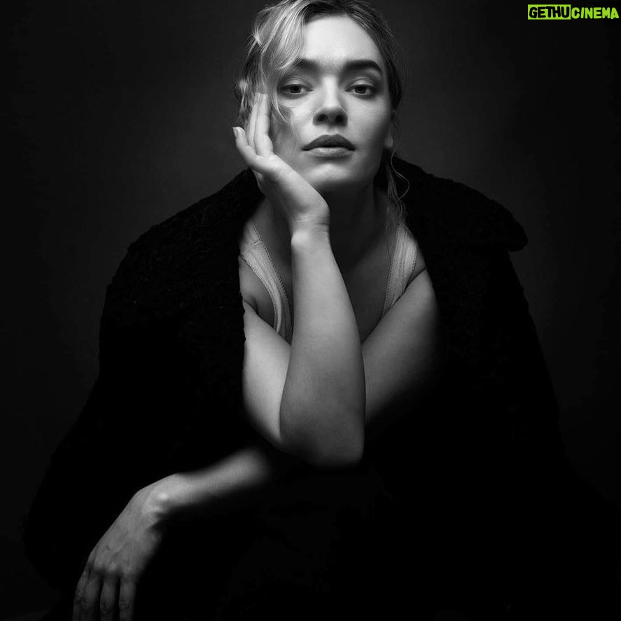 Agnes Born - 659 Likes - Photosession with my talented dad @ketil.born
#portrait#headshot#photoshoot#mood#bnw#blackandwhite#mindful#modelling#photosession#photography#photooftheday#scandinavian#actress#norge#norway#fujifilm#bnwphotography
