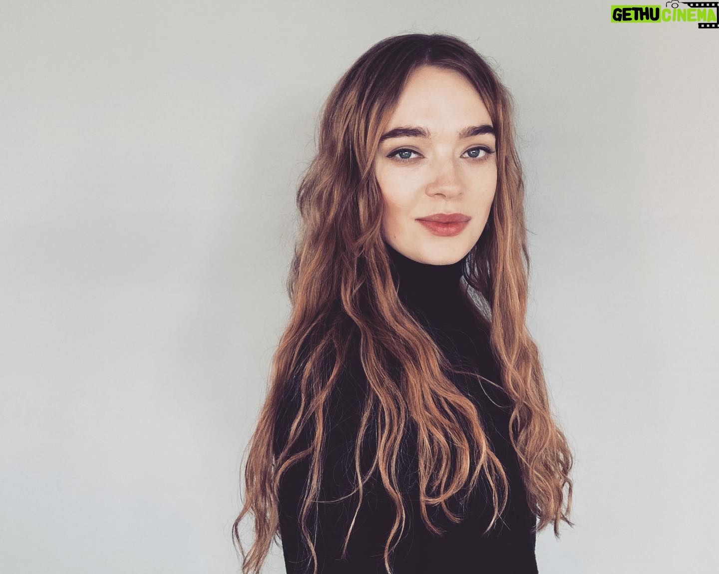 Agnes Born - 4K Likes - 📸💥
#headshots#newhair#selfportrait#photoshoot#smile#newlook#portrait#playtime#session#actress#norge#norway#picoftheday#gold#goldfeverhair#scandinavian#norwegian#norge#norway @goldfeverofficial @goldfeverhair