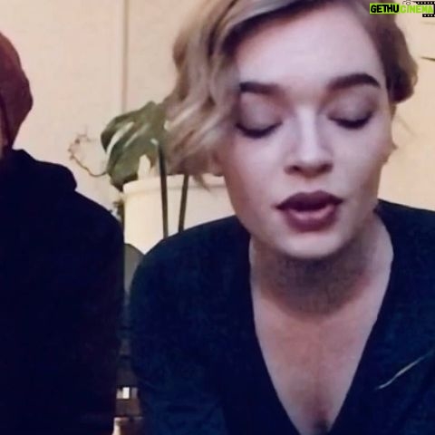Agnes Born - 574 Likes - #Sting - #fragile
#quarantine#norway#sting#corona#concert#cover#music#cyberspace#digitalscene#video#coronavirus#concert#sting#kimlie#acoustic@superkimski