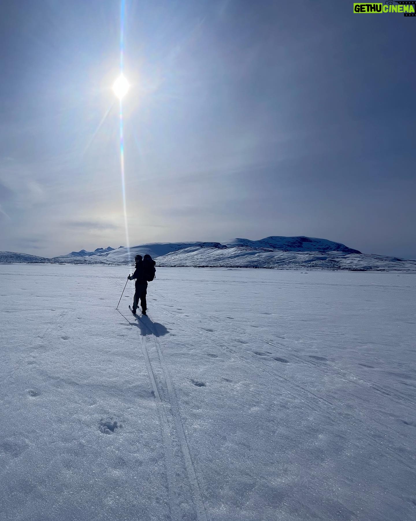 Agnes Born - 2.4K Likes - Easter 🌞⛷️
Fishing, skiing, and a photoshoot in the freezing cold with my dad @ketil.born
Even got to help make this years bacalao 🐟🐟🐟
Wishing you all a lovely weekend!
.
.
.
.
.
.
#easter#påskeferie#utpåtur#skitur#holiday#skiing#fishing#icefishing#gledeerikkemorro#joy#bacalao#nordland#sunshine#påsken2022#nrkvær#northernnorway#norge#norway