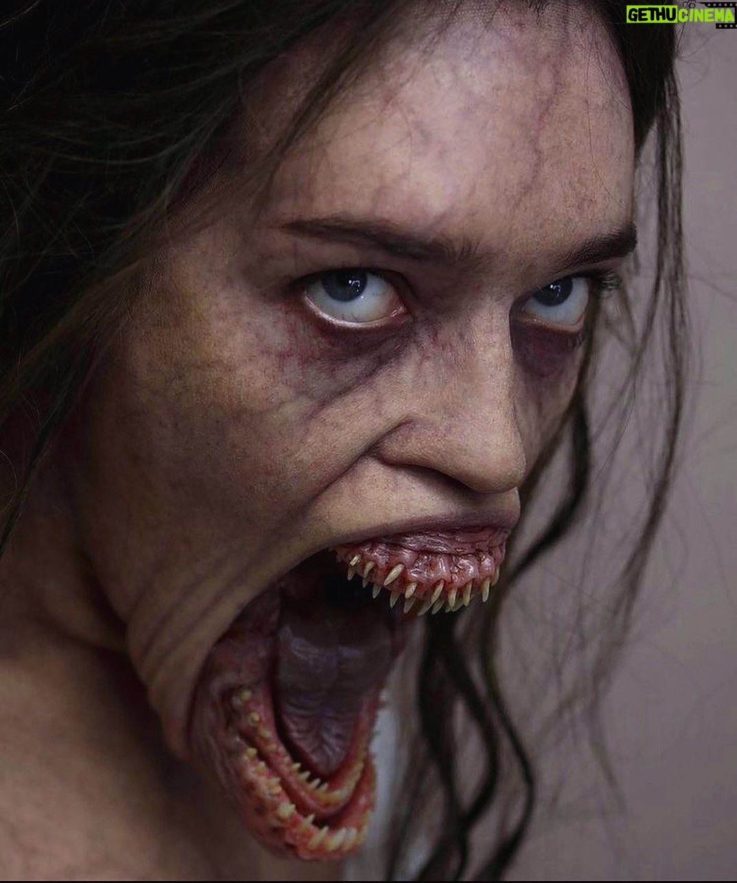 Agnes Born - 8K Likes - Merry Christmas!🌟
What should I have for dinner?🩸
Thanks for making me so damn pretty:
@dunxjar
@barriegower
@fangsfx
@debwatsonmakeup 🙏🏽♥️
@witchernetflix
#testmakeup#witchmas#vereena#agrainoftruth#thewitcher#prosthetics#fangs#bruxa#teeth#vampire#thewitcherseason2#nivellen#teambruxa#thelastwish#andrejsapkowski#monster#beauty#netflix#merrychristmas#picoftheday#epic#moviemonster#lovestory#specialmakeupeffects#freakshow#amazingmakeup#loveandblood#thirstyforblood